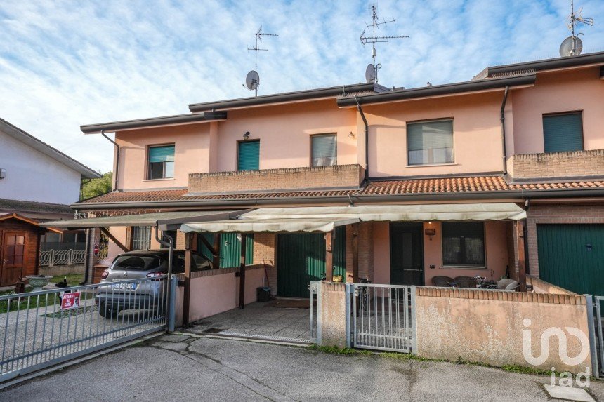 Traditional house 4 rooms of 133 m² in Massa Fiscaglia (44025)