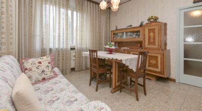 Three-room apartment of 79 m² in Torino (10156)