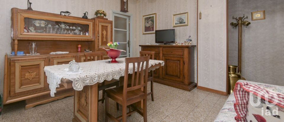 Three-room apartment of 79 m² in Torino (10156)