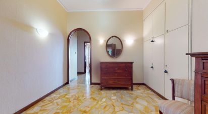 Appartamento 6 locali di 135 m² a Genova (16155)