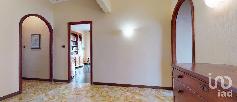 Appartamento 6 locali di 135 m² a Genova (16155)