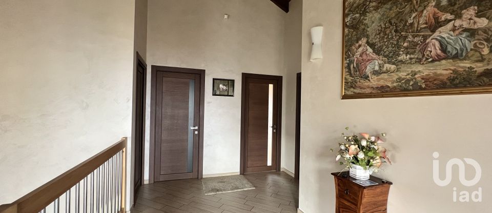 Farm 15 rooms of 425 m² in La Loggia (10040)