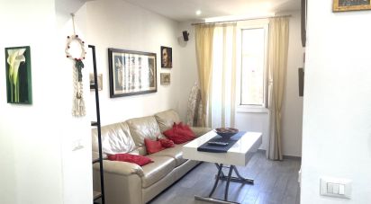 Apartment 5 rooms of 62 m² in Genova (16135)