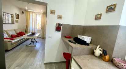 Apartment 5 rooms of 62 m² in Genova (16135)