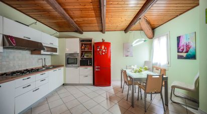 House 9 rooms of 440 m² in Portomaggiore (44015)