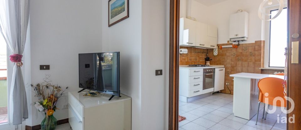 Apartment 5 rooms of 130 m² in Ancona (60131)