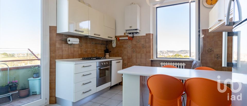 Apartment 5 rooms of 130 m² in Ancona (60131)