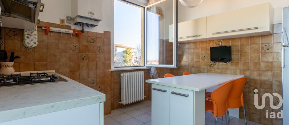 Apartment 5 rooms of 130 m² in Ancona (60131)