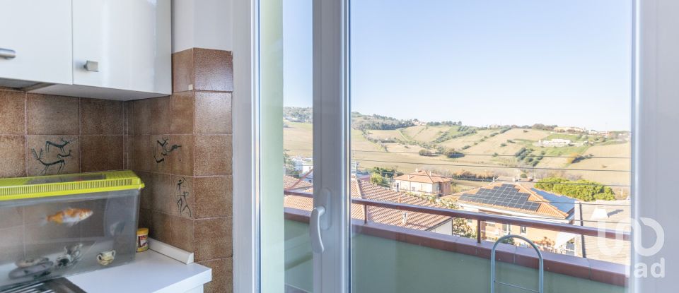 Apartment 5 rooms of 130 m² in Ancona (60131)