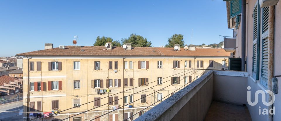 Trilocale di 71 m² a Ancona (60131)