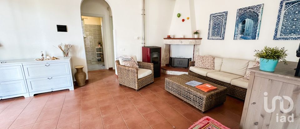 House 5 rooms of 113 m² in Carovigno (72012)