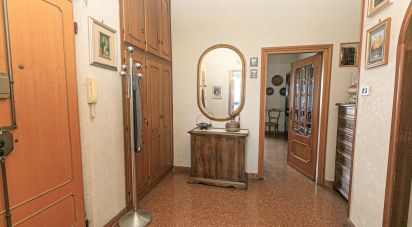 Three-room apartment of 88 m² in Genova (16127)