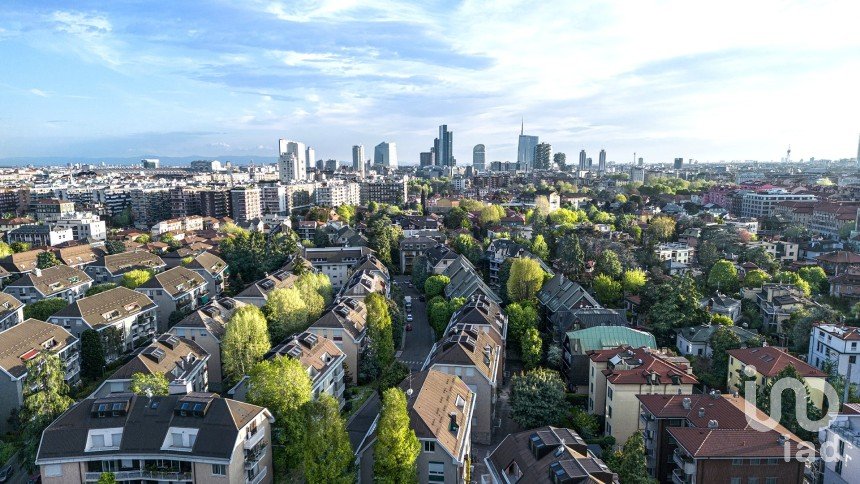 Two-room apartment of 60 m² in Milano (20125)