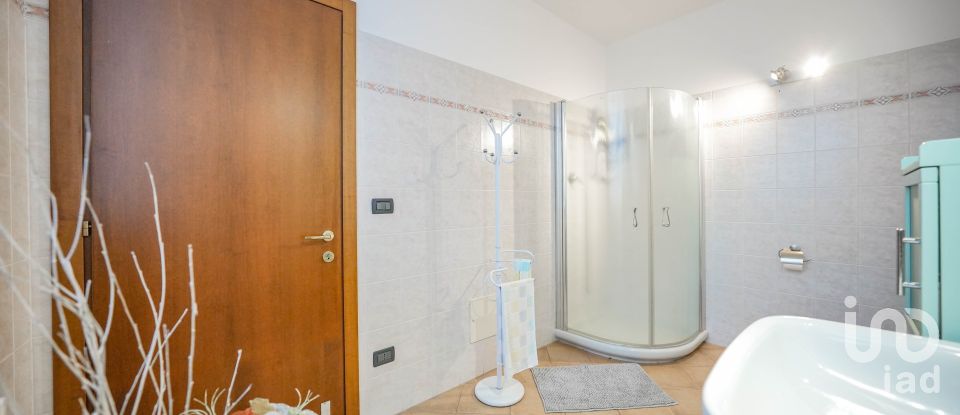 Three-room apartment of 170 m² in Copparo (44034)