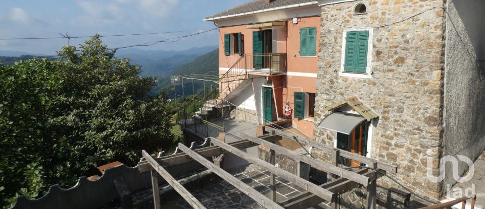 Costruzione di 180 m² in Sesta Godano (19020)