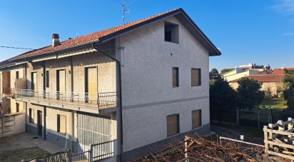 Farm 8 rooms of 375 m² in Rovello Porro (22070)