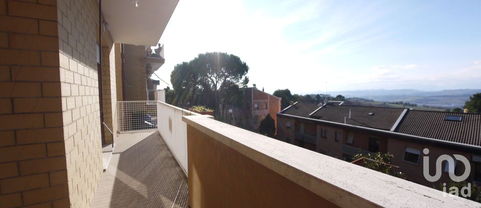 Quadrilocale di 110 m² a Ancona (60129)