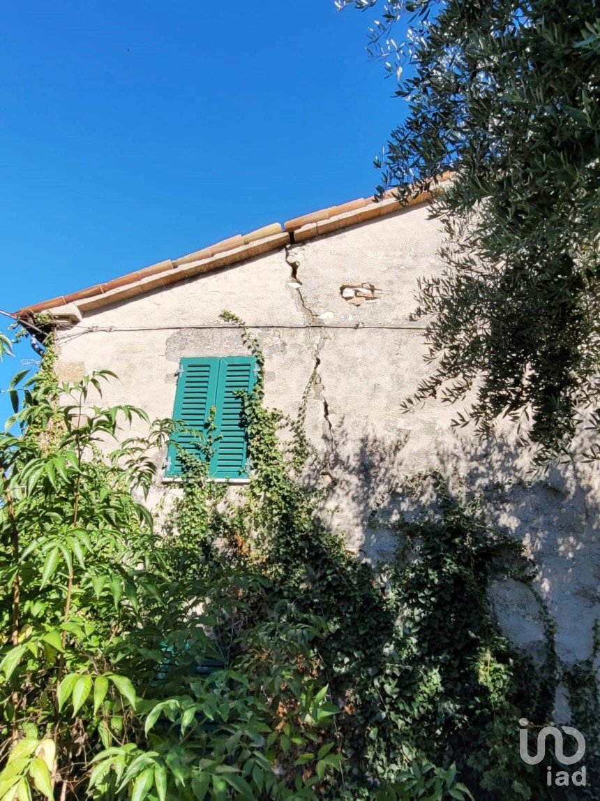 Casa indipendente 8 locali di 210 m² in Macerata Feltria (61023)