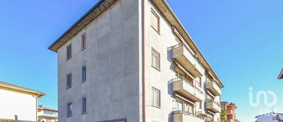 Three-room apartment of 95 m² in Cantù (22063)