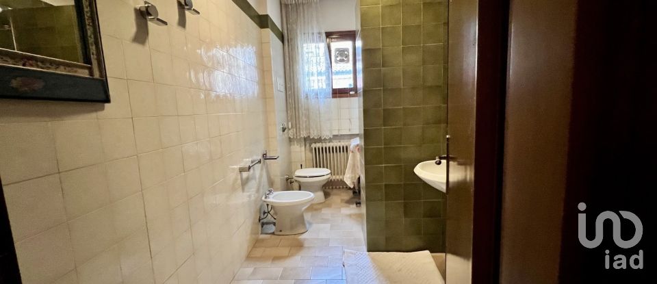 Appartamento 9 locali di 398 m² a Venezia (30122)