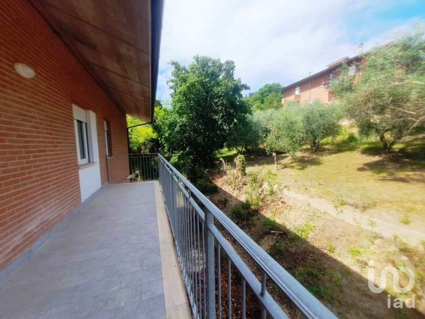 Apartment 6 rooms of 169 m² in Recanati (62019)