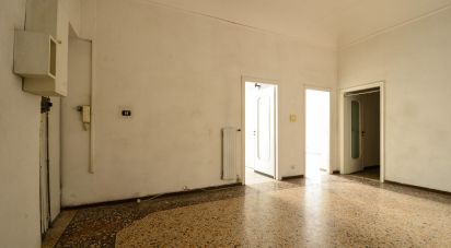 Appartamento 6 locali di 135 m² a Savona (17100)