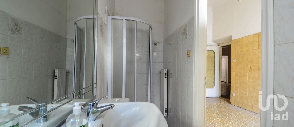 Appartamento 6 locali di 135 m² a Savona (17100)