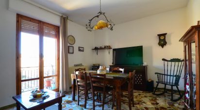 Appartamento 5 locali di 94 m² a Cengio (17056)