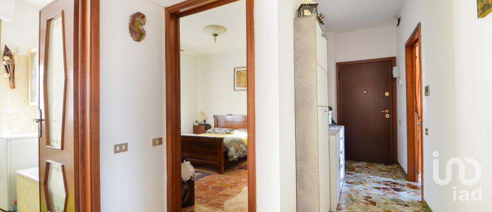 Appartamento 5 locali di 94 m² a Cengio (17056)