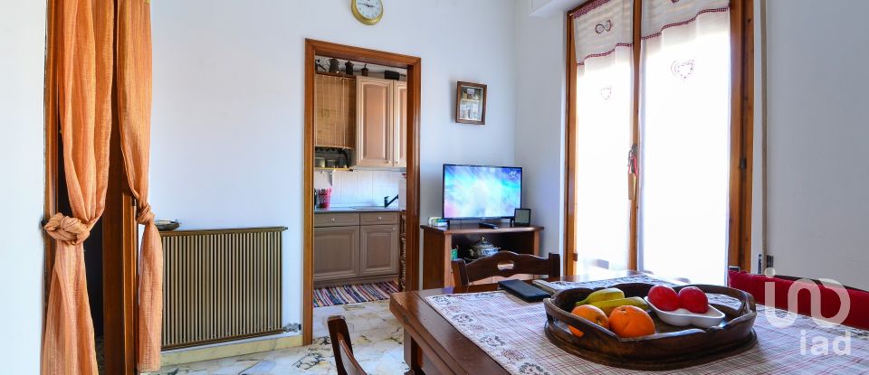 Appartamento 5 locali di 94 m² a Cengio (17056)