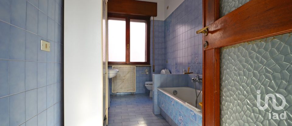 Appartamento 13 locali di 220 m² a Cengio (17056)