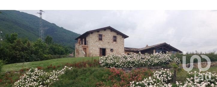 Farm 10 rooms of 600 m² in Civitella del Tronto (64010)