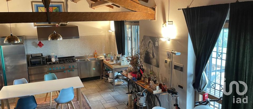 Farm 10 rooms of 600 m² in Civitella del Tronto (64010)