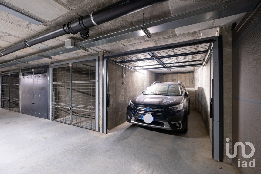 Parking of 17 m² in Genova (16145)