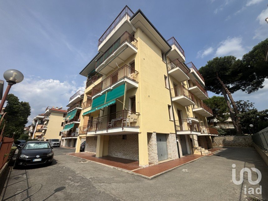 Three-room apartment of 60 m² in Pietra Ligure (17027)