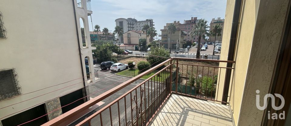 Three-room apartment of 60 m² in Pietra Ligure (17027)