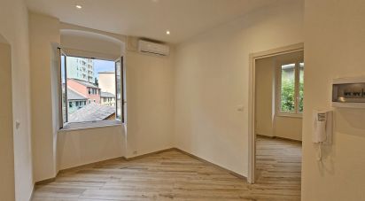 Apartment 5 rooms of 57 m² in Genova (16131)