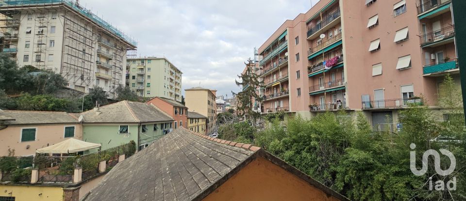 Apartment 5 rooms of 57 m² in Genova (16131)