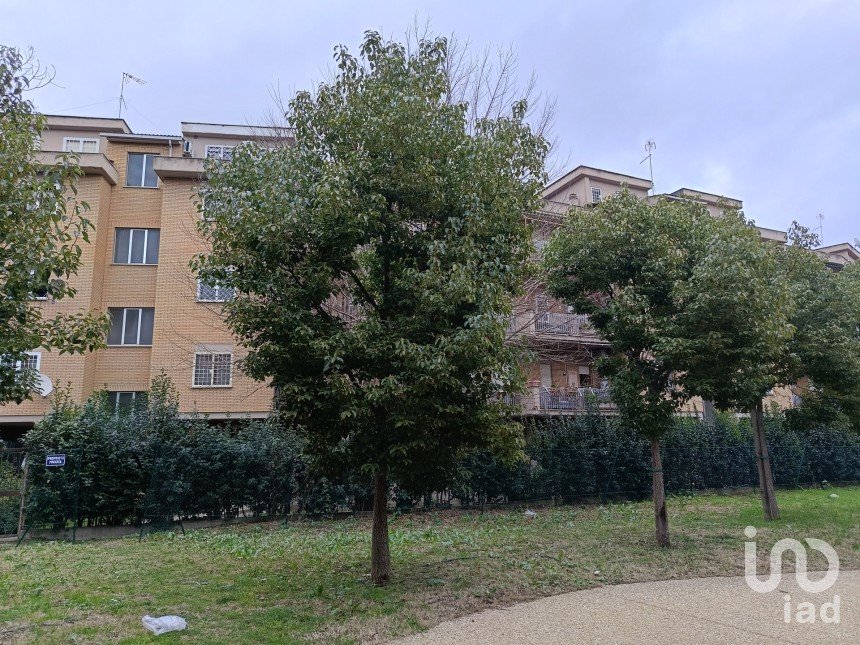 Bilocale di 55 m² a Roma (00148)