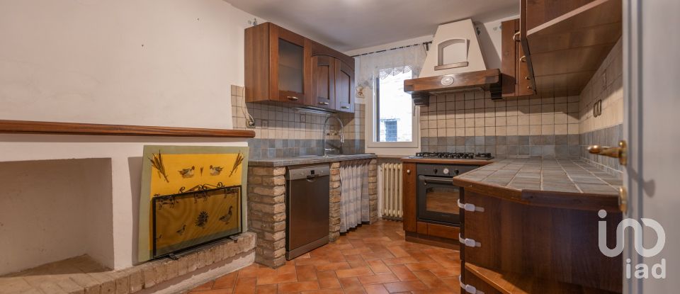 Apartment 5 rooms of 84 m² in Offagna (60020)