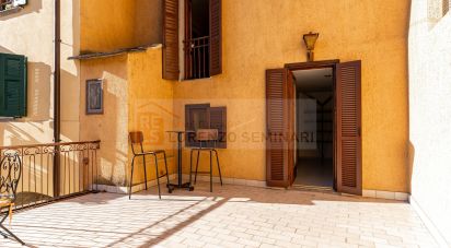 Bilocale di 74 m² a Brienno (22010)