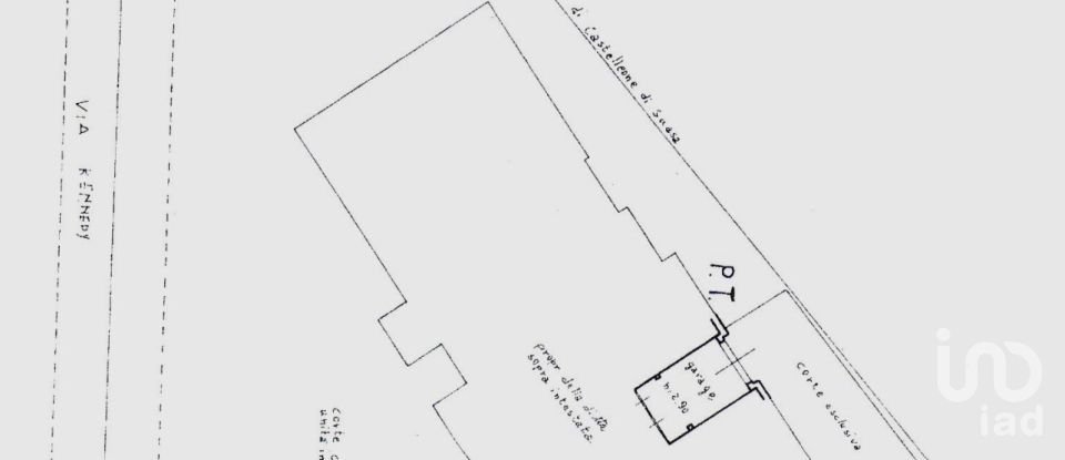 Appartamento 8 locali di 111 m² a Castelleone di Suasa (60010)