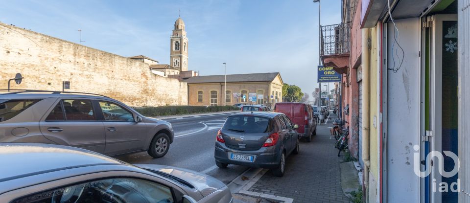 Shop / premises commercial of 120 m² in Fano (61032)