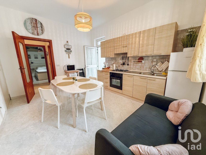 Casa indipendente 3 locali di 40 m² in Fasano (72016)