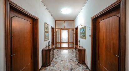 Casa indipendente / Villa 5 locali di 173 m² in Codigoro (44021)