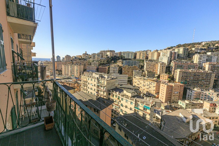 Two-room apartment of 55 m² in Genova (16134)