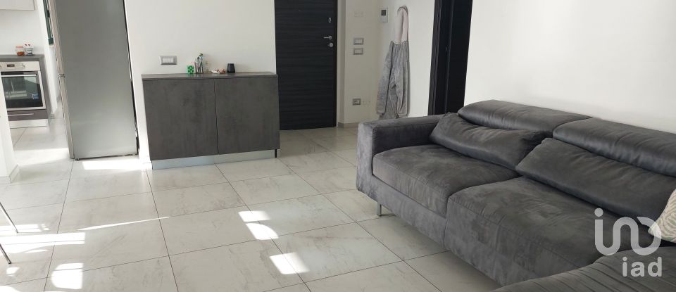 Appartamento 6 locali di 100 m² a Civitanova Marche (62012)