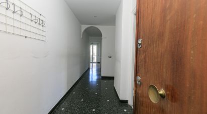 Three-room apartment of 80 m² in Genova (16134)