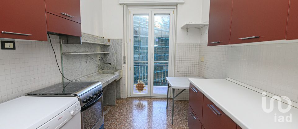 Three-room apartment of 80 m² in Genova (16134)