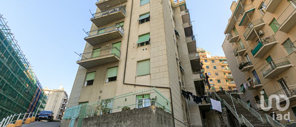 Three-room apartment of 80 m² in Genova (16134)